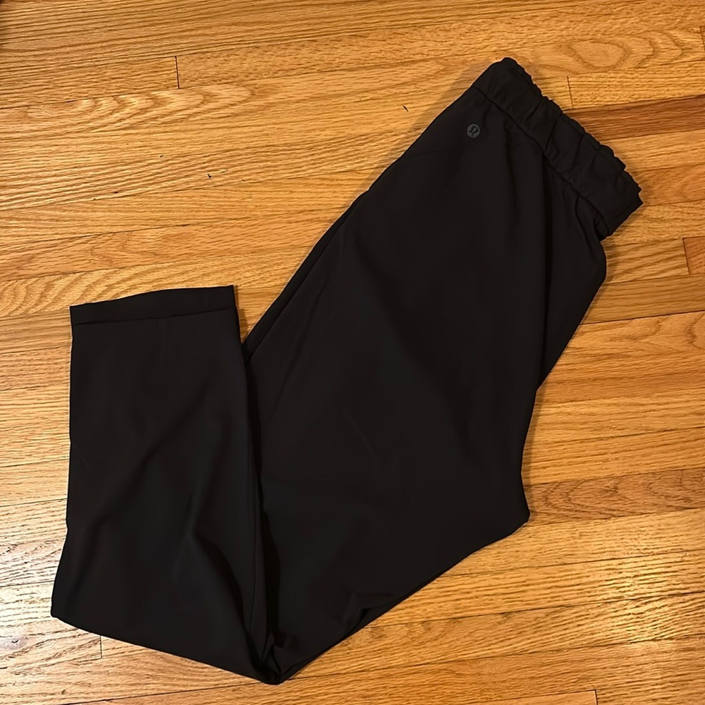 EUC Lululemon Stretch High-Rise Pant 7/8 Length